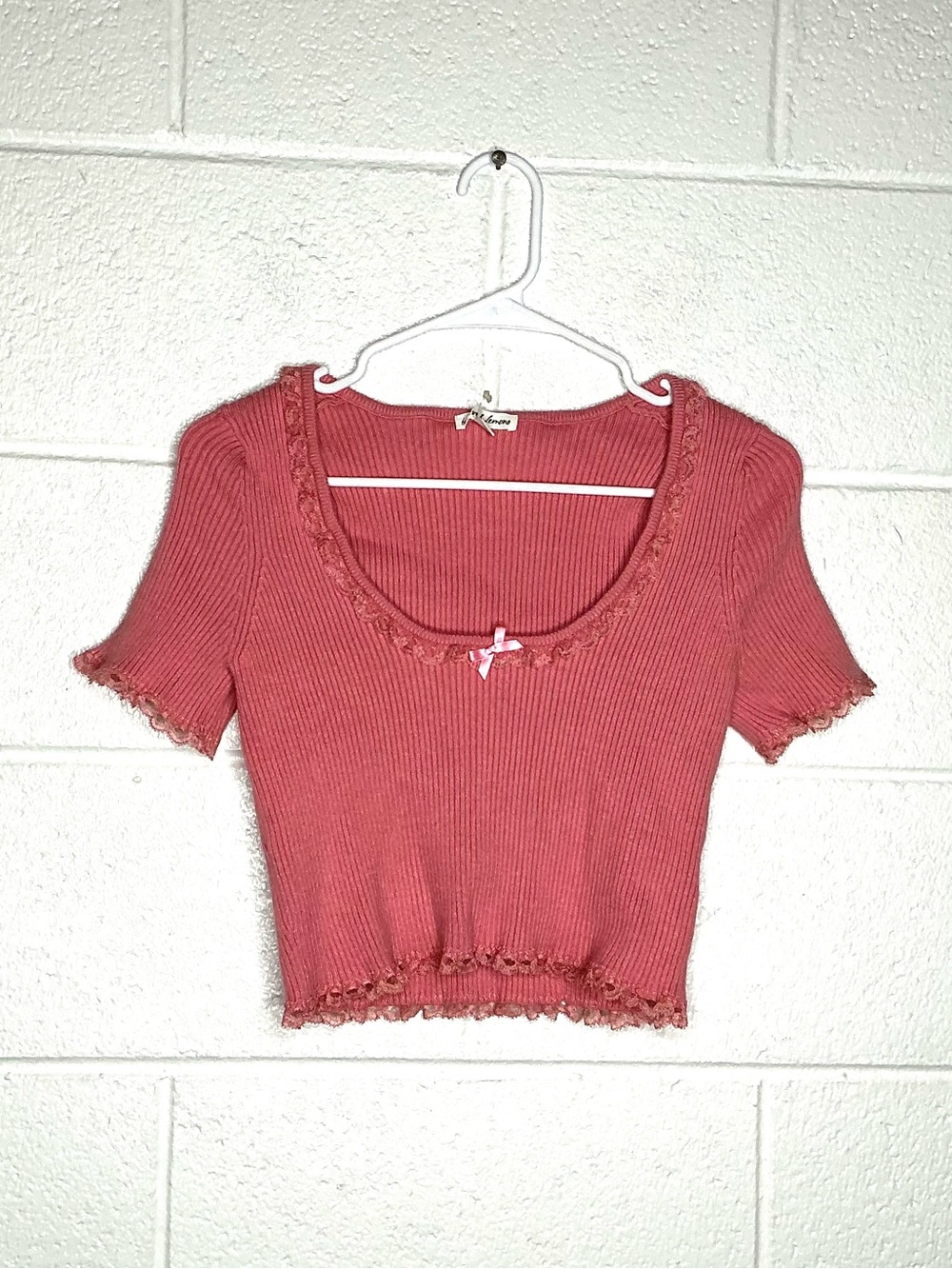 < For Love & Lemons Pink Ribbed Cropped Top Size Small >